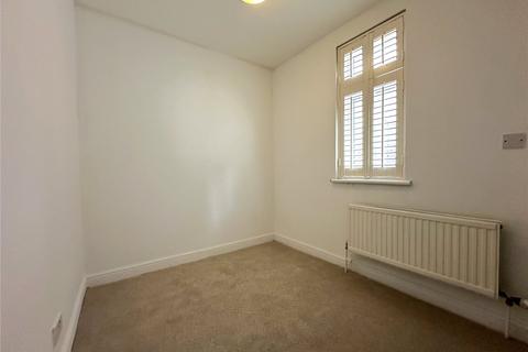 24a Laleham Road, London, SE6 2HT