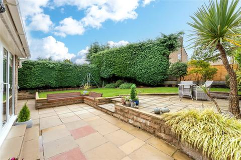 11 Arran Drive, Horsforth, Leeds, LS18 5SW