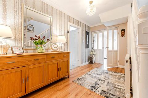 11 Arran Drive, Horsforth, Leeds, LS18 5SW
