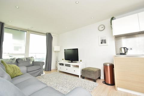 2 bedroom flat to rent, Gunwharf Quays, Hampshire PO1