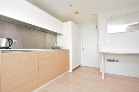 2 bedroom flat to rent, Gunwharf Quays, Hampshire PO1