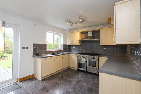 11 Wellspring Close, Wingerworth, Chesterfield, S42 6RN