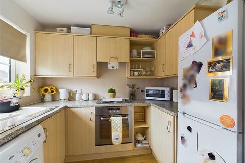 10 Tolsey Gardens, Tuffley, Gloucester, GL4 0DR