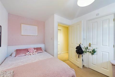 10 Tolsey Gardens, Tuffley, Gloucester, GL4 0DR