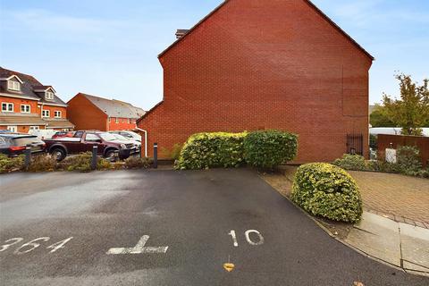 10 Tolsey Gardens, Tuffley, Gloucester, GL4 0DR