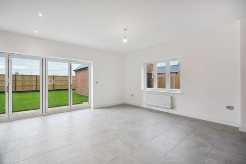 4 bedroom detached house for sale, The Henley At Heyford Fields, Heyford Park, Upper Heyford, Bicester, OX25