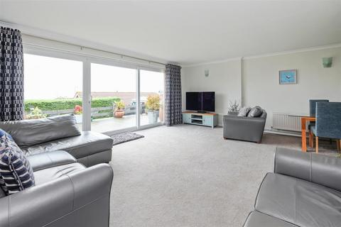 2 bedroom detached bungalow for sale, Norview Road, Whitstable