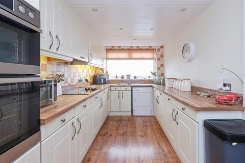 2 bedroom detached bungalow for sale, Norview Road, Whitstable