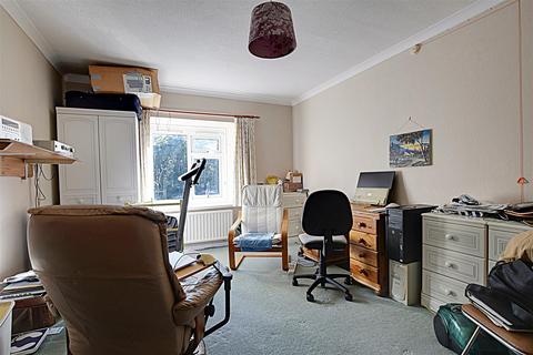 2 bedroom retirement property for sale, St. Marks Close, Bexhill-On-Sea