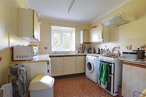 2 bedroom retirement property for sale, St. Marks Close, Bexhill-On-Sea