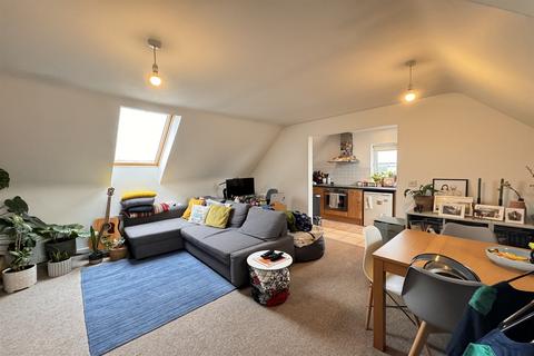 1 bedroom apartment to rent, Penfold Court, Sutton Road, Headington, Oxford, OX3