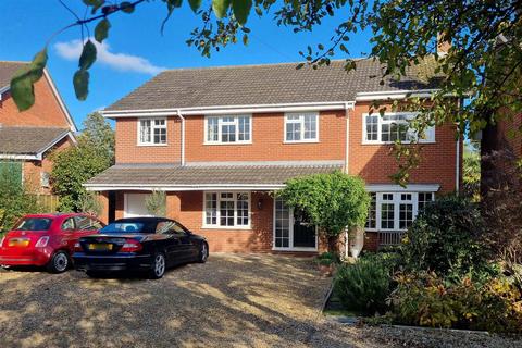 4 bedroom detached house for sale, Conduit Road, Stamford