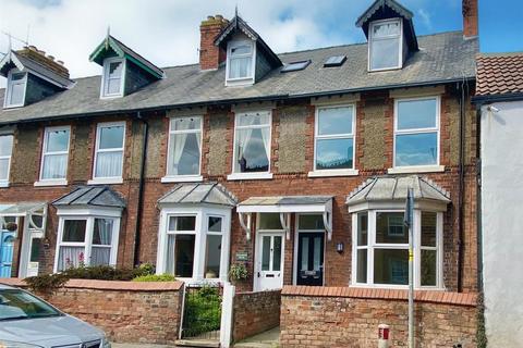 4 bedroom terraced house for sale, Westgate, Hornsea