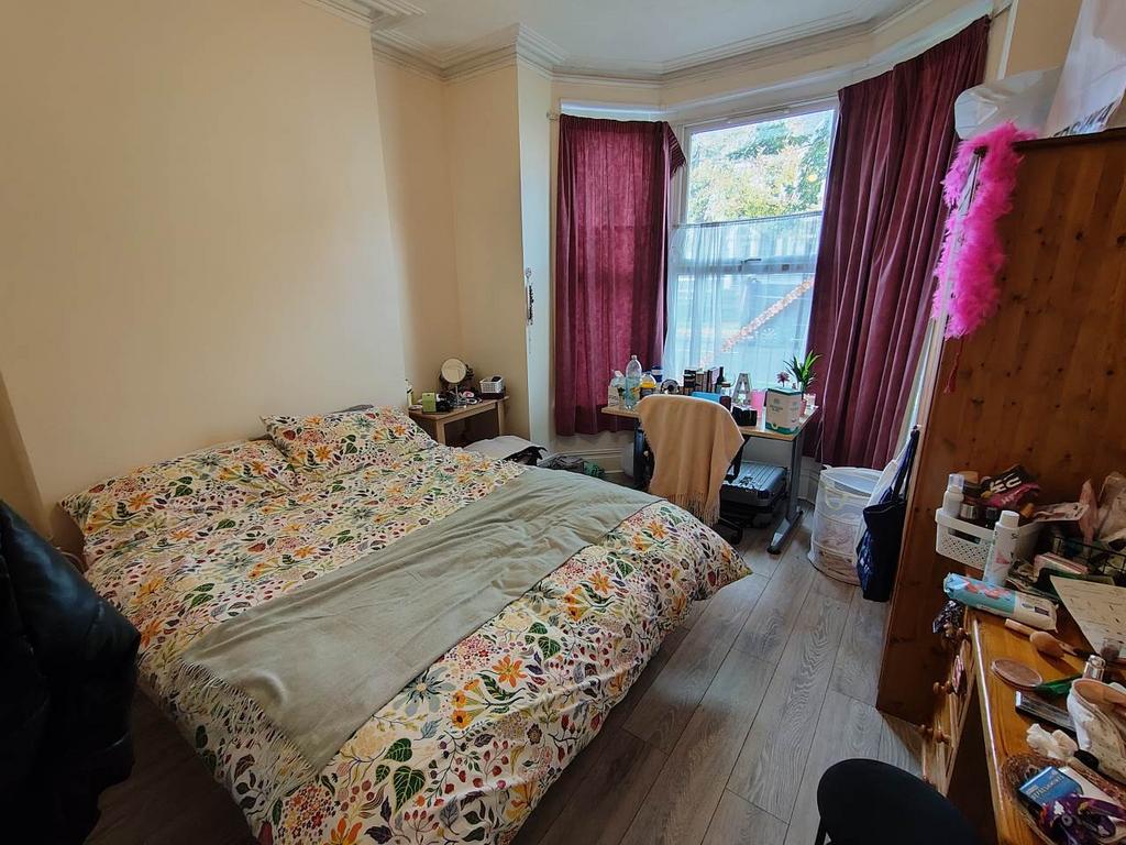 Ground floor front b