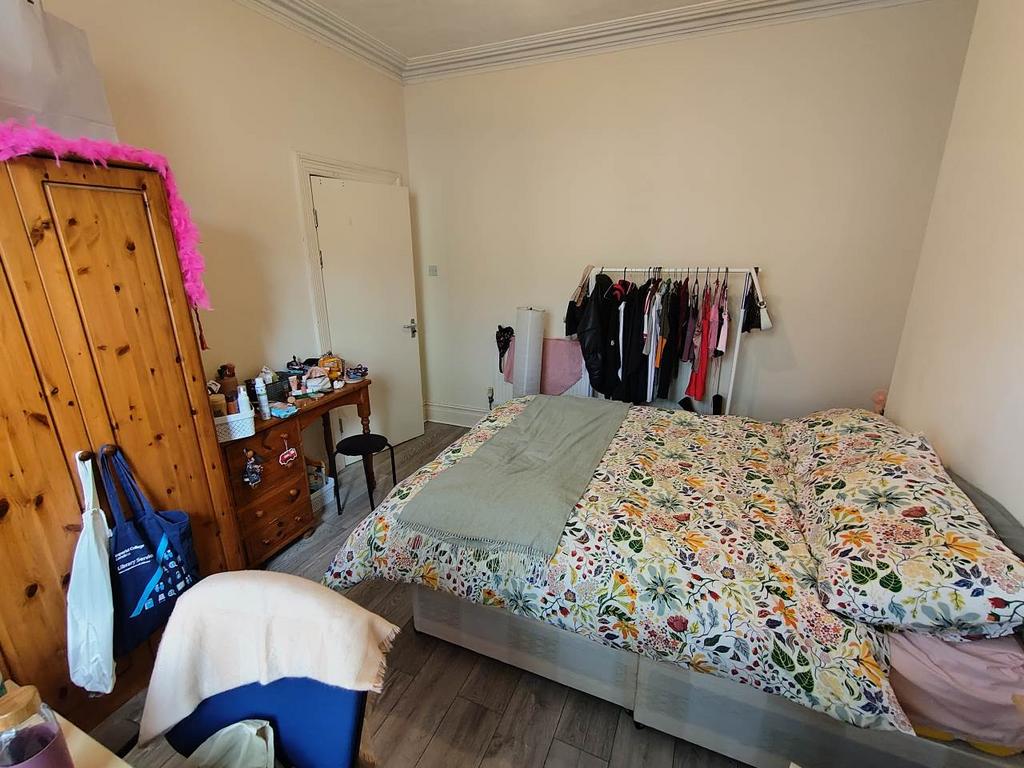 Ground floor front b