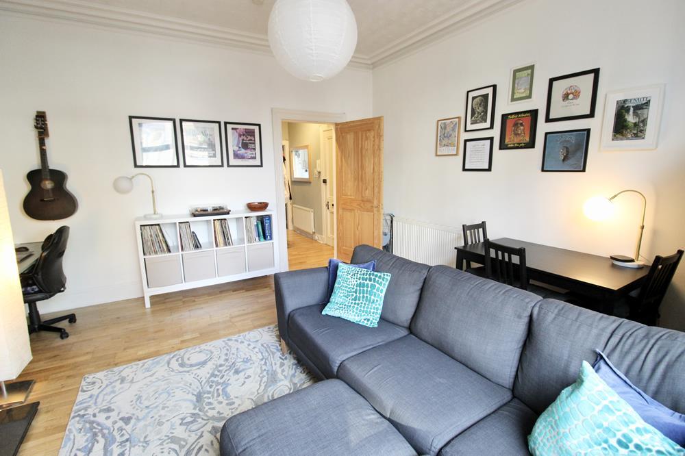Lounge photograph 2
