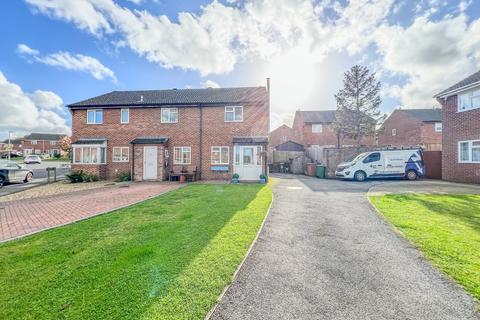 2 bedroom end of terrace house for sale, Strode Road, Street, BA16