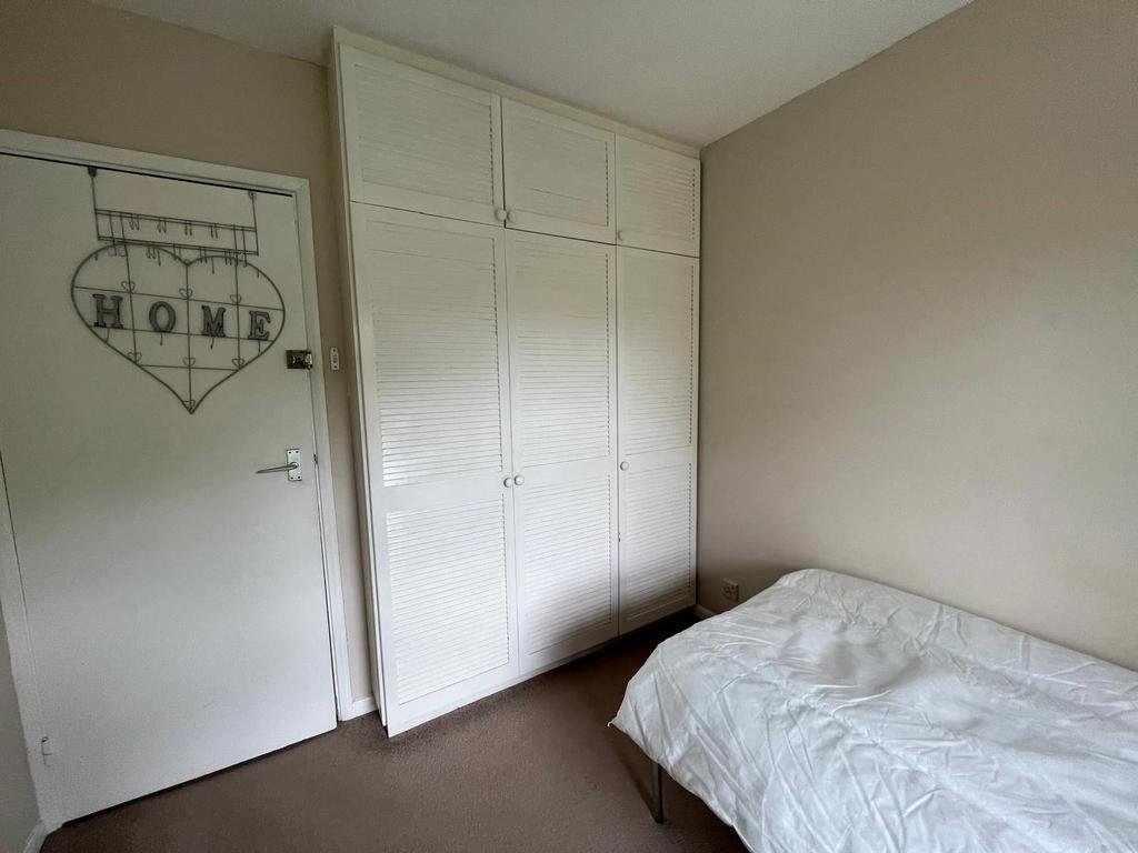 Photograph 11