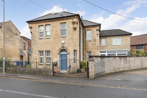 3 bedroom detached house for sale, Timbrell Street, Trowbridge