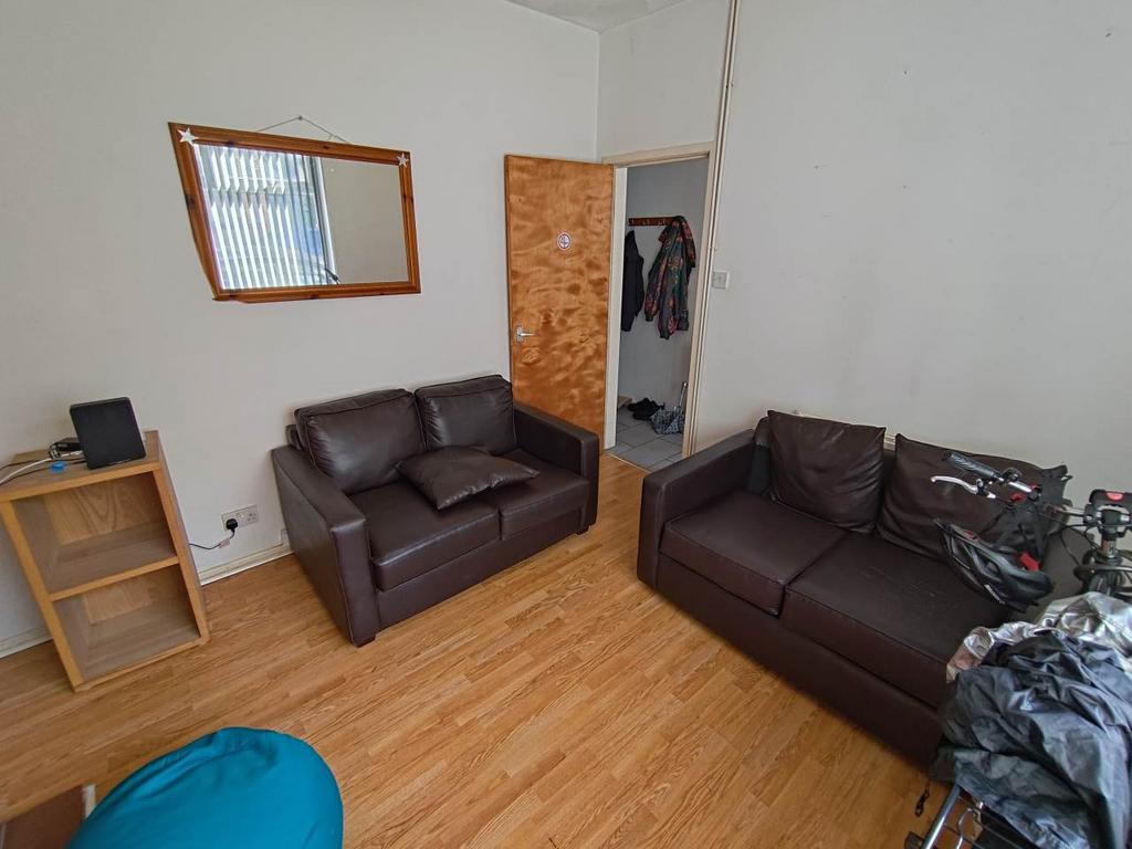Living room (1)