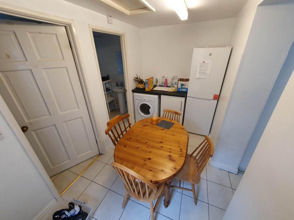 Dining room (2)