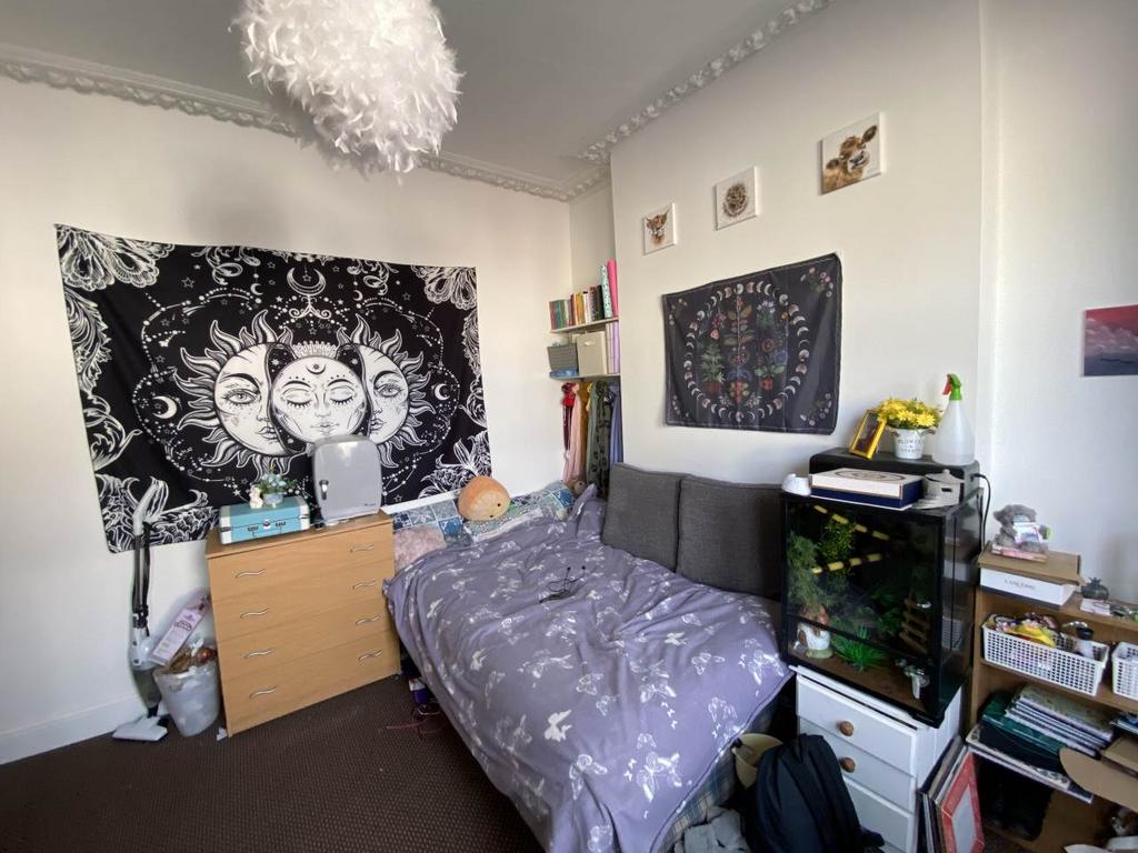 Bedroom 2 Reverse
