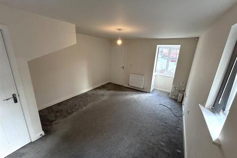 3 bedroom house to rent, Longlands Avenue, Stourbridge, West Midlands