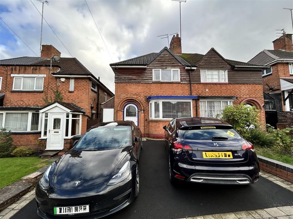 Barston Road, Oldbury, B68 0PS 2 bed semidetached house for sale £