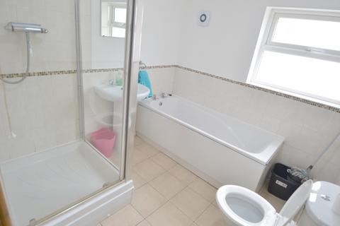 7 bedroom detached house to rent, Henry Road, West Bridgford NG2