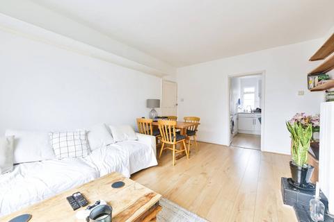 2 bedroom flat for sale, Effie Road, Fulham Broadway, London, SW6