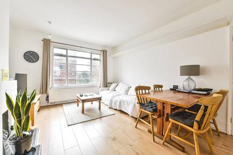 2 bedroom flat for sale, Effie Road, Fulham Broadway, London, SW6