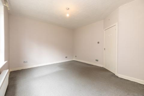 3 bedroom flat to rent, Moness Drive, Flat 0/2, Glasgow, Scotland, G52 1ER