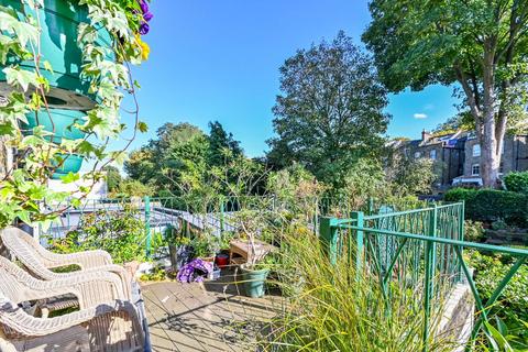 4 bedroom flat for sale, Riversdale Road, Highbury, London, N5