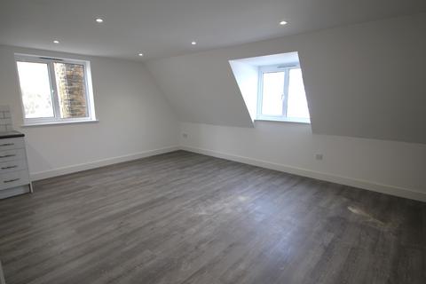 Studio to rent, Flat 10 High Street, Harlow CM17