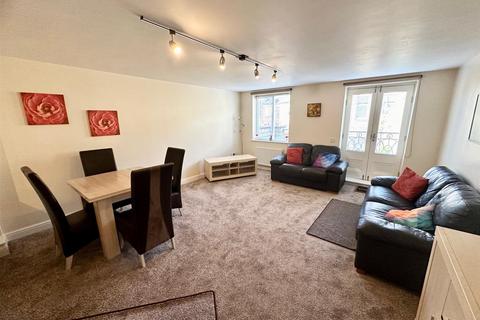 2 bedroom flat for sale, Simpson Apartments, Haworth Close, Savile Park, Halifax