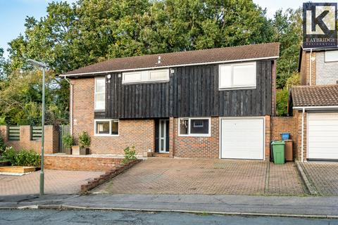 4 bedroom detached house for sale, Parklands Way, Worcester Park, KT4