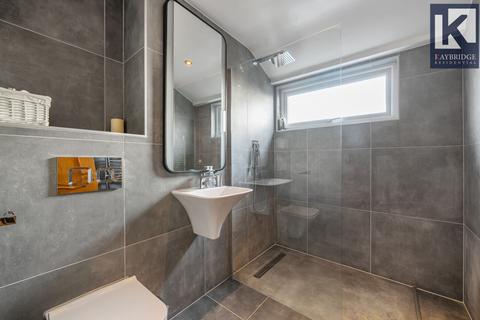 3 Parklands Way, Worcester Park, KT4 7HT