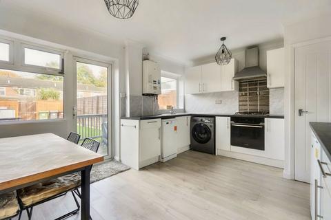 2 bedroom terraced house for sale, Hildenborough Crescent, Maidstone, ME16