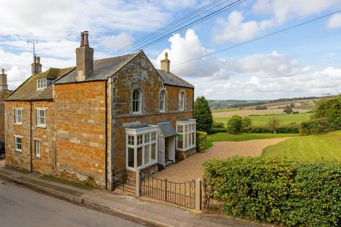 4 bedroom detached house to rent, Main Street, Stoke Dry