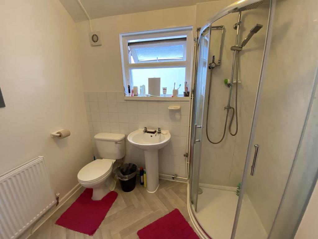 First Floor Shower R