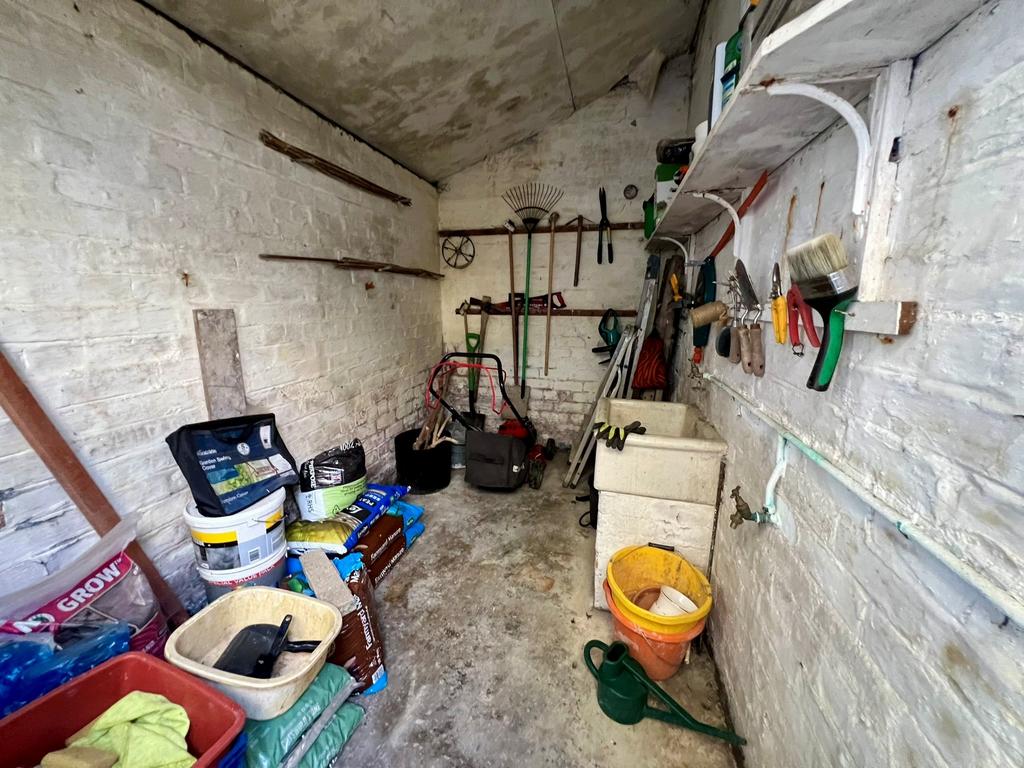 Shed