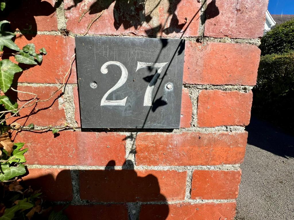 Plaque