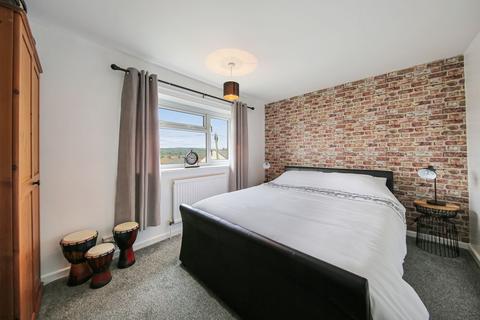 2 bedroom terraced house for sale, Springfield Road, Dronfield S18