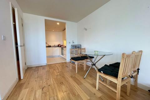 1 bedroom flat for sale, Vantage Building, Hayes, Middlesex, UB3