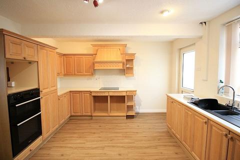 25 Jackson Crescent, Rawmarsh, Rotherham, S62 7EW