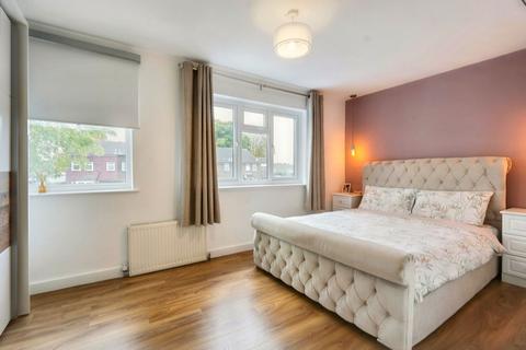 13 Denstead Walk, Maidstone, ME15 8UJ