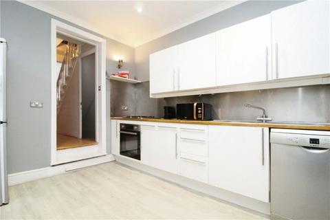 3 bedroom terraced house to rent, Southbridge Road, Croydon, CR0