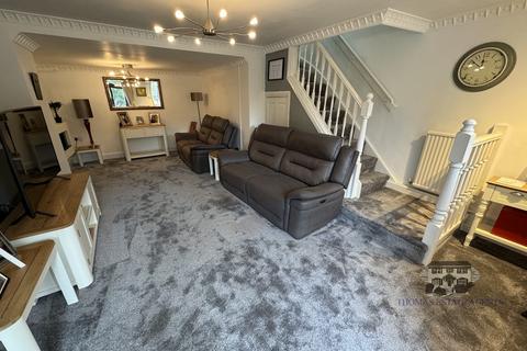 4 bedroom end of terrace house for sale, William Street, Ystrad, Pentre, Rhondda Cynon Taff, CF41 7QR