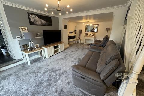 4 bedroom end of terrace house for sale, William Street, Ystrad, Pentre, Rhondda Cynon Taff, CF41 7QR