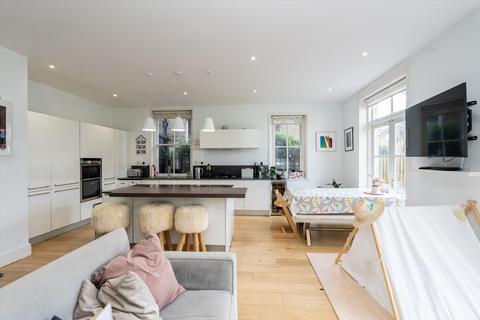 5 bedroom semi-detached house for sale, Elsie Road, East Dulwich, London, SE22